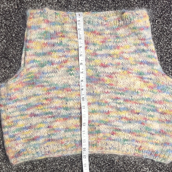 Handmade Multicolor Knit Sweater Vest – Cropped Wool Blend Tank Top | 90s Y2K - Picture 3 of 6